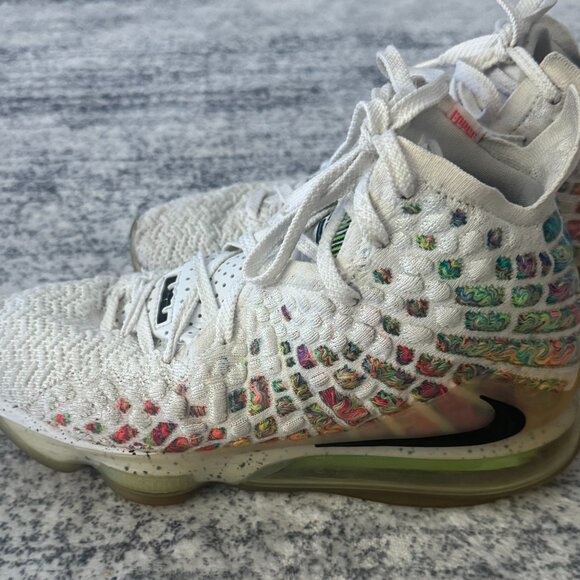 LeBron 17 EP 'Air Command Force' - Picture 3 of 11